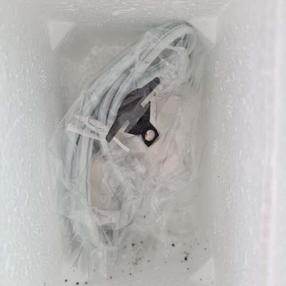 Department 56 Dickens Village Series Mrs. Brimm's Tea Room 58487 Completed - Picture 10 of 12